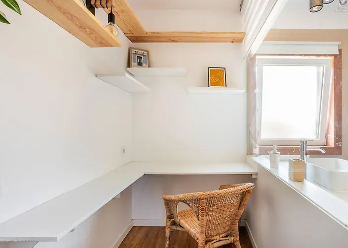 Cosy Retreat With Private Hot Tub Cascais